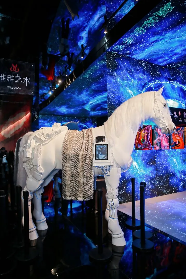 Cybertech Horse - Exhibition Hall Atmosphere